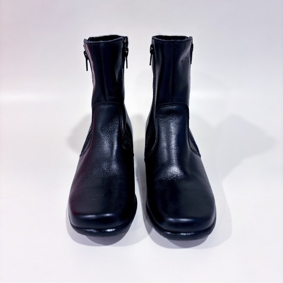 MARTINO Black Leather Lindsay Waterproof Ankle Boots | Size 6 * - Picture 2 of 7